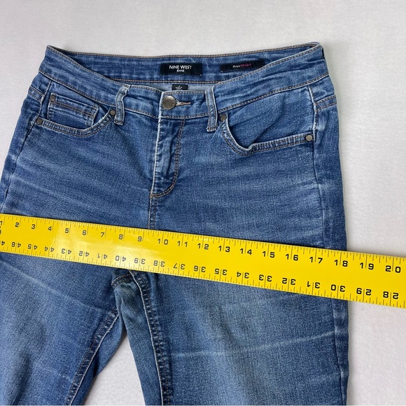 Nine West Curvy Straight  cotton blend denim Blue jeans size 4 - Picture 9 of 16